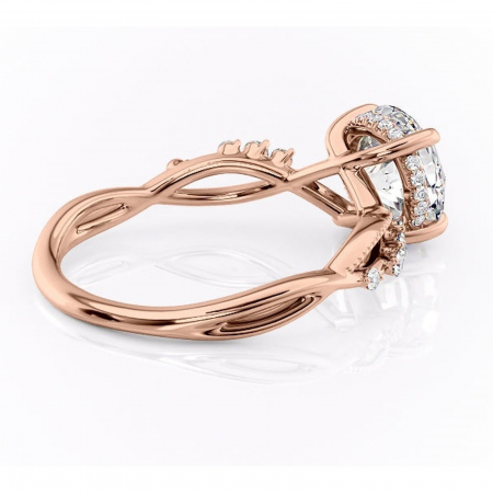Inel de logodnă Crystal din aur Rose 14kt cu moissanite tăietură rotundă – Pietre laterale rafinată pentru profil mediu | Personalizează și configurează gratuit online [2]