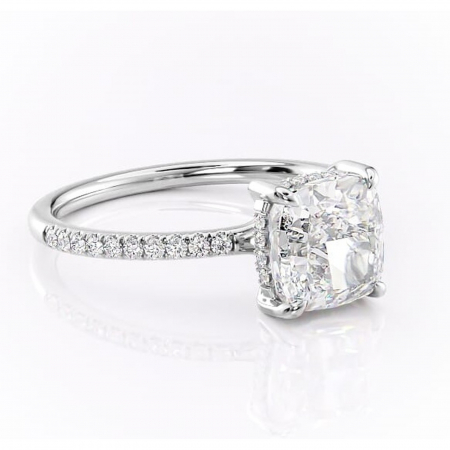 Pernă - Inel de logodnă Daisy din aur Alb 14kt cu moissanite tăietură pernă – Montură pavé rafinată pentru profil jos | Personalizează și configurează gratuit online