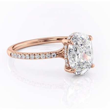 Aur roz - Inel de logodnă Daisy din aur Rose 18kt cu moissanite tăietură ovală – Montură pavé rafinată pentru profil jos | Personalizează și configurează gratuit online