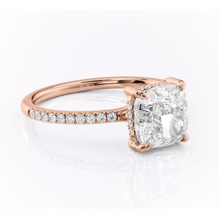 Pernă - Inel de logodnă Daisy din aur Rose 18kt cu moissanite tăietură pernă – Montură pavé rafinată pentru profil jos | Personalizează și configurează gratuit online