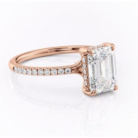Aur roz - Inel de logodnă Daisy din aur Rose 18kt cu moissanite tăietură smarald – Montură pavé rafinată pentru profil jos | Personalizează și configurează gratuit online