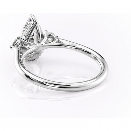 Inel de logodnă Delphine din aur Alb 14kt cu moissanite tăietură pară – Montură cu trei pietre rafinată pentru profil mediu | Personalizează și configurează gratuit online [3]