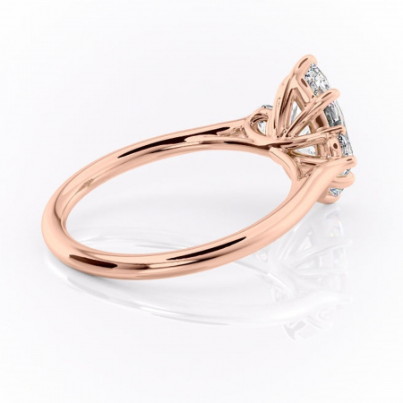 Inel de logodnă Delphine din aur Rose 14kt cu moissanite tăietură marquise – Montură cu trei pietre rafinată pentru profil mediu | Personalizează și configurează gratuit online [2]