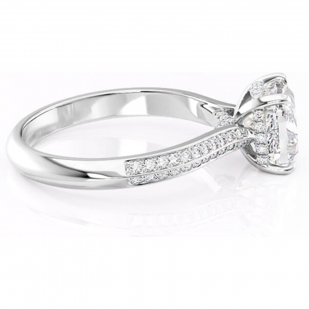 Inel de logodnă Elara din aur Alb 14kt cu moissanite tăietură pernă – Montură pavé rafinată pentru profil înalt | Personalizează și configurează gratuit online [1]