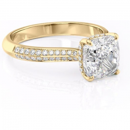 Pernă - Inel de logodnă Elara din aur Galben 18kt cu moissanite tăietură pernă – Montură pavé rafinată pentru profil înalt | Personalizează și configurează gratuit online