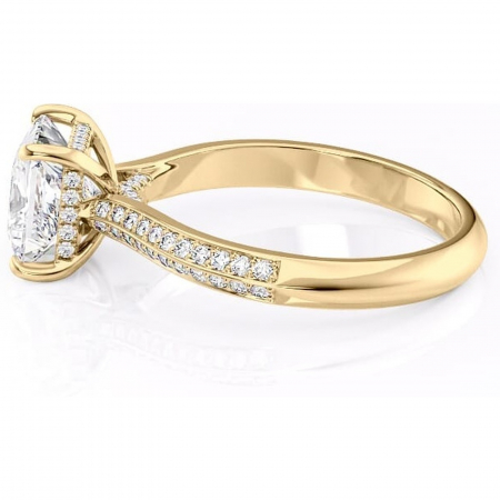 Inel de logodnă Elara din aur Galben 14kt cu moissanite tăietură princess – Montură pavé rafinată pentru profil înalt | Personalizează și configurează gratuit online [5]