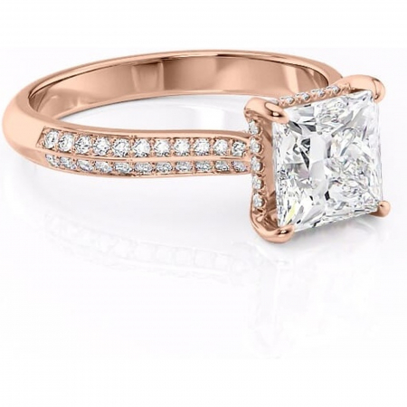 18K - Inel de logodnă Elara din aur Rose 18kt cu moissanite tăietură princess – Montură pavé rafinată pentru profil înalt | Personalizează și configurează gratuit online