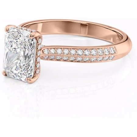 Inel de logodnă Elara din aur Rose 14kt cu moissanite tăietură radiantă – Montură pavé rafinată pentru profil înalt | Personalizează și configurează gratuit online [6]