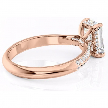 Inel de logodnă Elara din aur Rose 14kt cu moissanite tăietură smarald – Montură pavé rafinată pentru profil înalt | Personalizează și configurează gratuit online [2]
