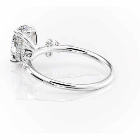 Inel de logodnă Elaris din aur Alb 14kt cu moissanite tăietură ovală – Pietre laterale rafinată pentru profil înalt | Personalizează și configurează gratuit online [4]