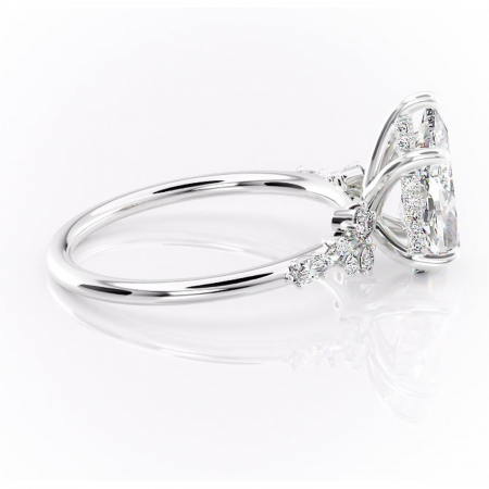Inel de logodnă Elaris din aur Alb 14kt cu moissanite tăietură pară – Pietre laterale rafinată pentru profil înalt | Personalizează și configurează gratuit online [1]