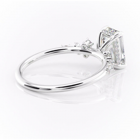 Inel de logodnă Elaris din aur Alb 14kt cu moissanite tăietură smarald – Pietre laterale rafinată pentru profil înalt | Personalizează și configurează gratuit online [2]