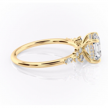 Inel de logodnă Elaris din aur Galben 18kt cu moissanite tăietură asscher – Pietre laterale rafinată pentru profil înalt | Personalizează și configurează gratuit online [1]
