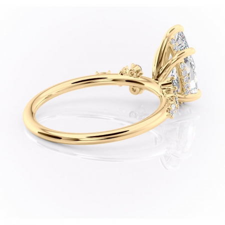 Inel de logodnă Elaris din aur Galben 18kt cu moissanite tăietură pară – Pietre laterale rafinată pentru profil înalt | Personalizează și configurează gratuit online [2]
