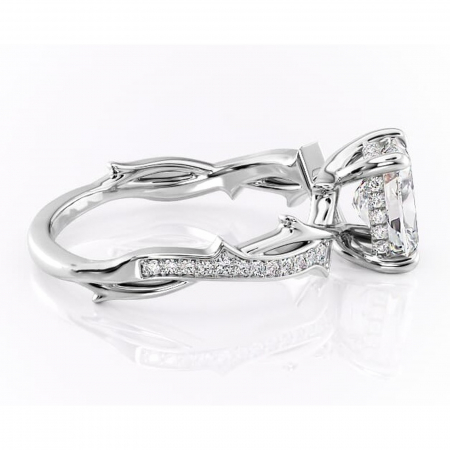 Inel de logodnă Eleanor din aur Alb 14kt cu moissanite tăietură pernă – Montură pavé rafinată pentru profil mediu | Personalizează și configurează gratuit online [1]