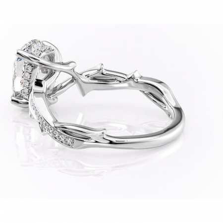 Inel de logodnă Eleanor din aur Alb 14kt cu moissanite tăietură ovală – Montură pavé rafinată pentru profil mediu | Personalizează și configurează gratuit online [4]