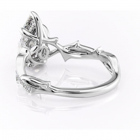 Inel de logodnă Eleanor din aur Alb 18kt cu moissanite tăietură pară – Montură pavé rafinată pentru profil mediu | Personalizează și configurează gratuit online [3]