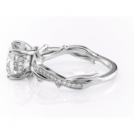 Inel de logodnă Eleanor din aur Alb 14kt cu moissanite tăietură pernă – Montură pavé rafinată pentru profil mediu | Personalizează și configurează gratuit online [5]