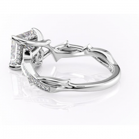 Inel de logodnă Eleanor din aur Alb 14kt cu moissanite tăietură princess – Montură pavé rafinată pentru profil mediu | Personalizează și configurează gratuit online [4]