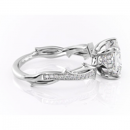 Inel de logodnă Eleanor din aur Alb 14kt cu moissanite tăietură princess – Montură pavé rafinată pentru profil mediu | Personalizează și configurează gratuit online [1]