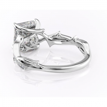 Inel de logodnă Eleanor din aur Alb 14kt cu moissanite tăietură princess – Montură pavé rafinată pentru profil mediu | Personalizează și configurează gratuit online [3]