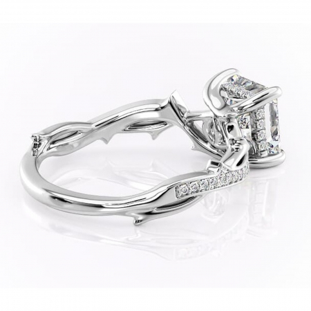 Inel de logodnă Eleanor din aur Alb 14kt cu moissanite tăietură princess – Montură pavé rafinată pentru profil mediu | Personalizează și configurează gratuit online [2]