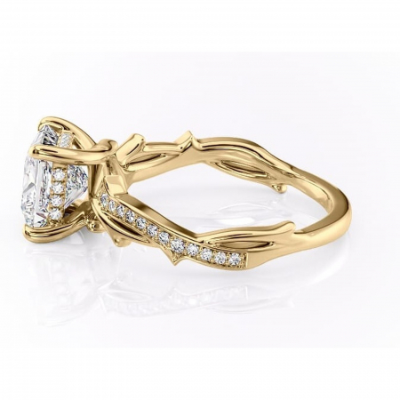 Inel de logodnă Eleanor din aur Galben 14kt cu moissanite tăietură princess – Montură pavé rafinată pentru profil mediu | Personalizează și configurează gratuit online [5]