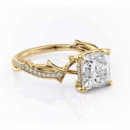 Princess - Inel de logodnă Eleanor din aur Galben 18kt cu moissanite tăietură princess – Montură pavé rafinată pentru profil mediu | Personalizează și configurează gratuit online