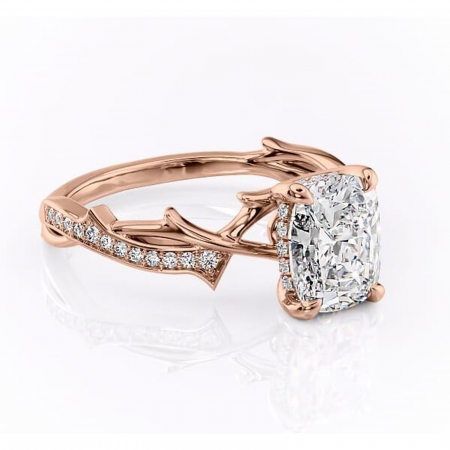 Pernă alungită - Inel de logodnă Eleanor din aur Rose 14kt cu moissanite tăietură pernă – Montură pavé rafinată pentru profil mediu | Personalizează și configurează gratuit online
