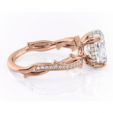 Inel de logodnă Eleanor din aur Rose 14kt cu moissanite tăietură ovală – Montură pavé rafinată pentru profil mediu | Personalizează și configurează gratuit online [1]