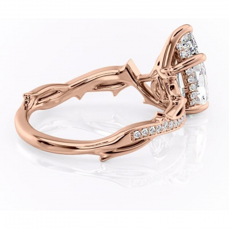 Inel de logodnă Eleanor din aur Rose 18kt cu moissanite tăietură pară – Montură pavé rafinată pentru profil mediu | Personalizează și configurează gratuit online [2]