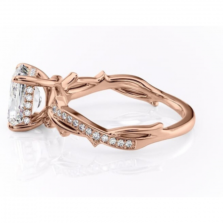 Inel de logodnă Eleanor din aur Rose 14kt cu moissanite tăietură radiantă – Montură pavé rafinată pentru profil mediu | Personalizează și configurează gratuit online [5]