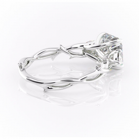 Inel de logodnă Elira din aur Alb 14kt cu moissanite tăietură asscher – Montură cu trei pietre rafinată pentru profil mediu | Personalizează și configurează gratuit online [2]