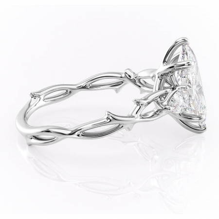 Inel de logodnă Elira din aur Alb 14kt cu moissanite tăietură marquise – Montură cu trei pietre rafinată pentru profil mediu | Personalizează și configurează gratuit online [1]