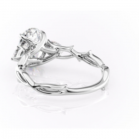 Inel de logodnă Elira din aur Alb 14kt cu moissanite tăietură ovală – Montură cu trei pietre rafinată pentru profil mediu | Personalizează și configurează gratuit online [3]