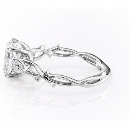 Inel de logodnă Elira din aur Alb 14kt cu moissanite tăietură ovală – Montură cu trei pietre rafinată pentru profil mediu | Personalizează și configurează gratuit online [5]