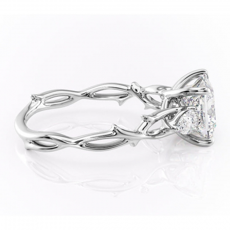 Inel de logodnă Elira din aur Alb 14kt cu moissanite tăietură princess – Montură cu trei pietre rafinată pentru profil mediu | Personalizează și configurează gratuit online [1]