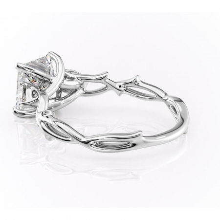 Inel de logodnă Elira din aur Alb 14kt cu moissanite tăietură princess – Montură cu trei pietre rafinată pentru profil mediu | Personalizează și configurează gratuit online [4]