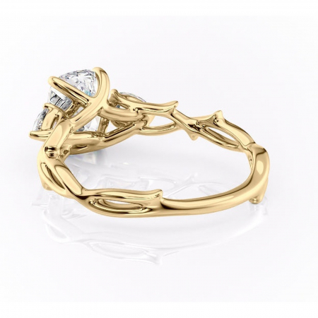 Inel de logodnă Elira din aur Galben 14kt cu moissanite tăietură asscher – Montură cu trei pietre rafinată pentru profil mediu | Personalizează și configurează gratuit online [3]