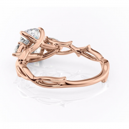 Inel de logodnă Elira din aur Rose 14kt cu moissanite tăietură asscher – Montură cu trei pietre rafinată pentru profil mediu | Personalizează și configurează gratuit online [3]