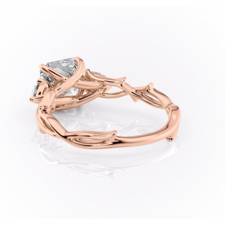 Inel de logodnă Elira din aur Rose 14kt cu moissanite tăietură asscher – Montură cu trei pietre rafinată pentru profil mediu | Personalizează și configurează gratuit online [3]