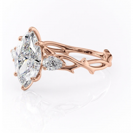 Inel de logodnă Elira din aur Rose 14kt cu moissanite tăietură marquise – Montură cu trei pietre rafinată pentru profil mediu | Personalizează și configurează gratuit online [6]