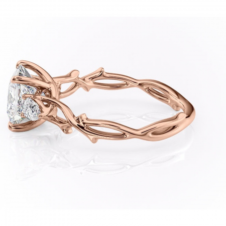 Inel de logodnă Elira din aur Rose 18kt cu moissanite tăietură princess – Montură cu trei pietre rafinată pentru profil mediu | Personalizează și configurează gratuit online [5]