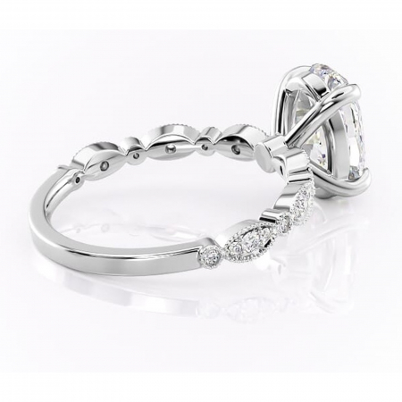 Inel de logodnă Elowen din aur Alb 14kt cu moissanite tăietură ovală – Pietre laterale rafinată pentru profil înalt | Personalizează și configurează gratuit online [2]