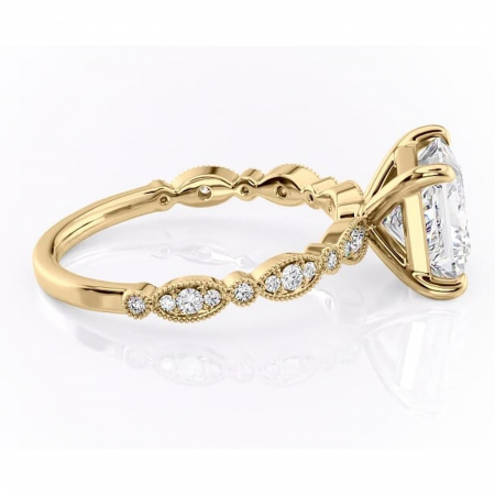 Inel de logodnă Elowen din aur Galben 14kt cu moissanite tăietură princess – Pietre laterale rafinată pentru profil înalt | Personalizează și configurează gratuit online [1]