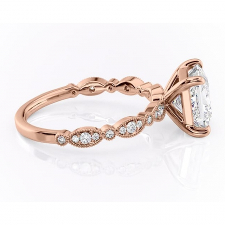 Inel de logodnă Elowen din aur Rose 14kt cu moissanite tăietură princess – Pietre laterale rafinată pentru profil înalt | Personalizează și configurează gratuit online [1]
