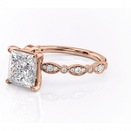 Inel de logodnă Elowen din aur Rose 14kt cu moissanite tăietură princess – Pietre laterale rafinată pentru profil înalt | Personalizează și configurează gratuit online [6]