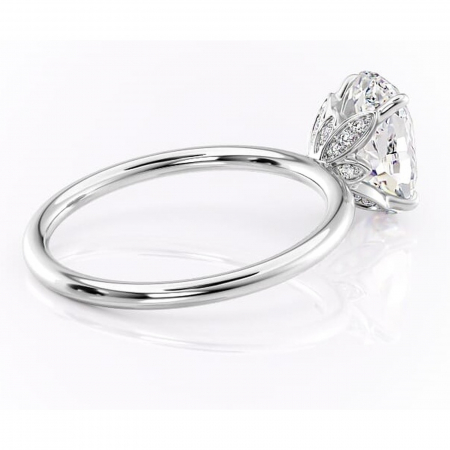 Inel de logodnă Emerald din aur Alb 14kt cu moissanite tăietură ovală – Solitar rafinată pentru profil înalt | Personalizează și configurează gratuit online [2]