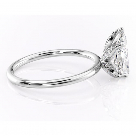 Inel de logodnă Emerald din aur Alb 14kt cu moissanite tăietură pară – Solitar rafinată pentru profil înalt | Personalizează și configurează gratuit online [1]