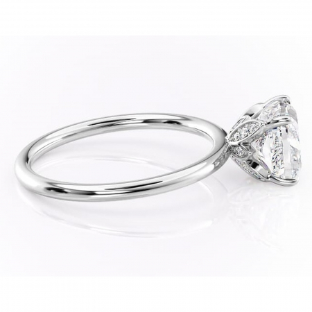 Inel de logodnă Emerald din aur Alb 14kt cu moissanite tăietură pernă – Solitar rafinată pentru profil înalt | Personalizează și configurează gratuit online [1]